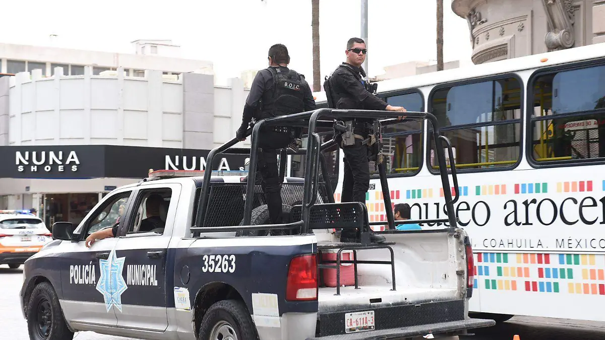 Policía