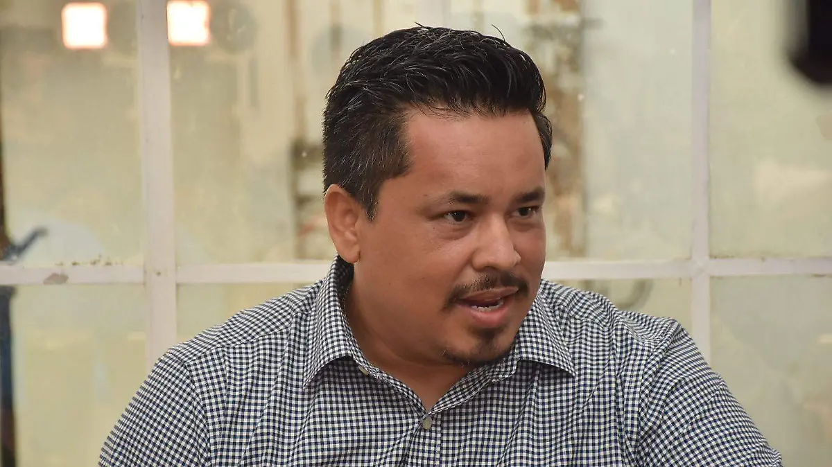 Saúl Armendáriz López, escritor