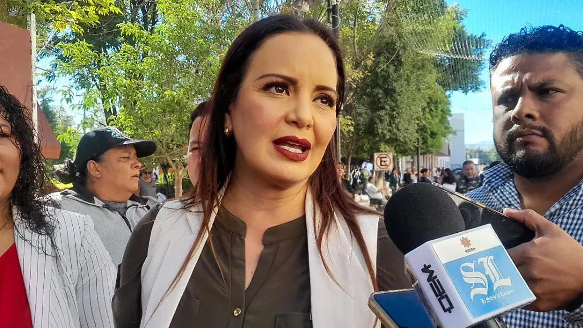 a000430b-ca4f-474d-afd0-9d731990ea6d