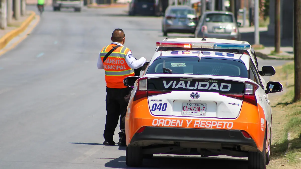 43927819-b2c5-44ff-a9a5-fc9efae15945