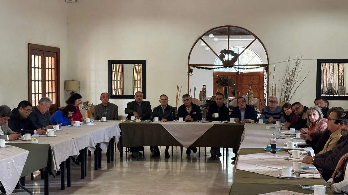 CLIP llevó a cabo sesión ordinaria en Parras de la Fuente
