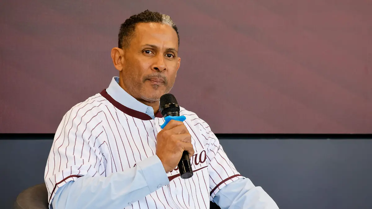 Fernando Tatis fue presentado como nuevo mánager de Unión Laguna