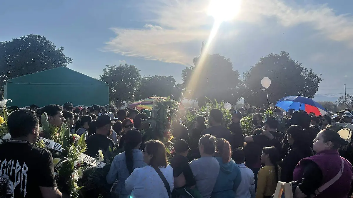 619075624_2427304671034955_6533551485456508071_n