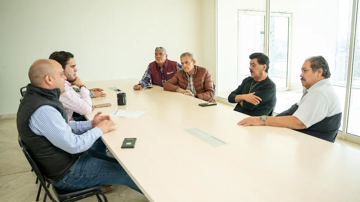 923b189c-fe28-4756-ba42-285dacbe8c2f