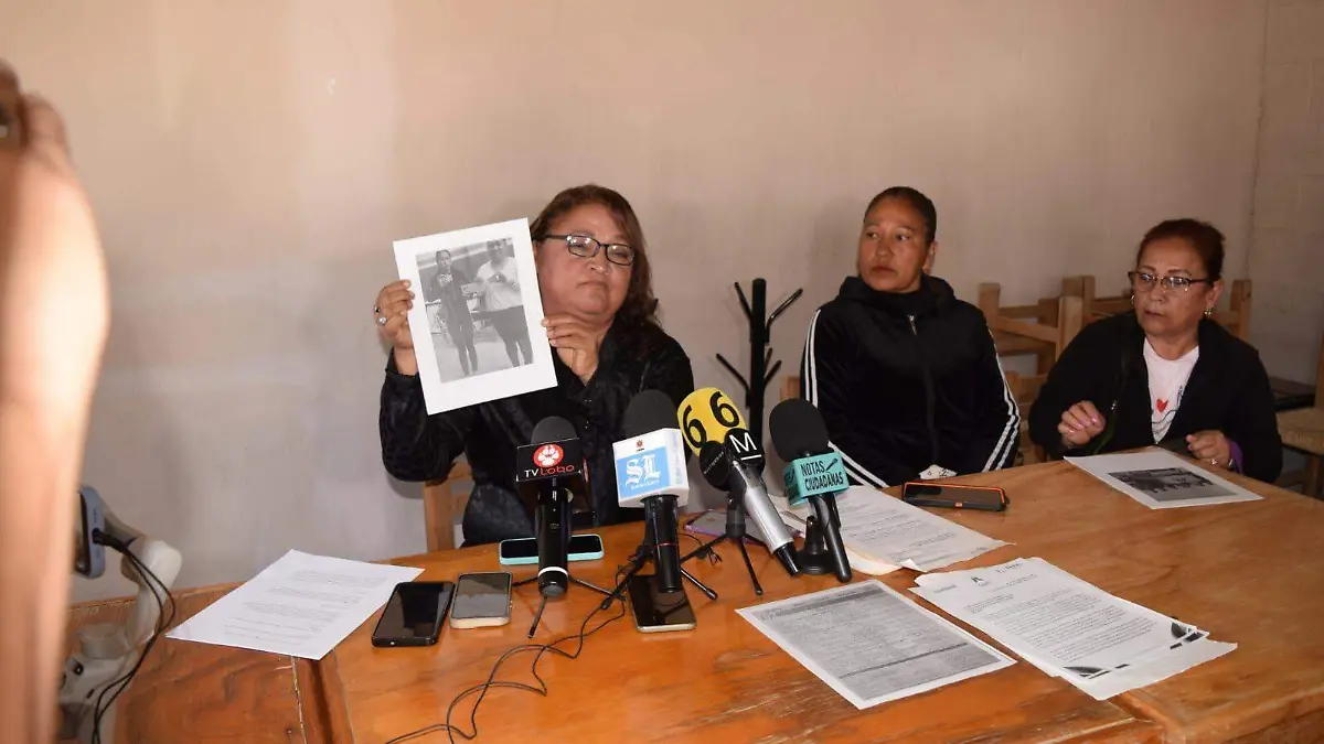 “Nos dejaron sin aulas”: padres denuncian fraude de 600 mil pesos en Telebachillerato La Popular