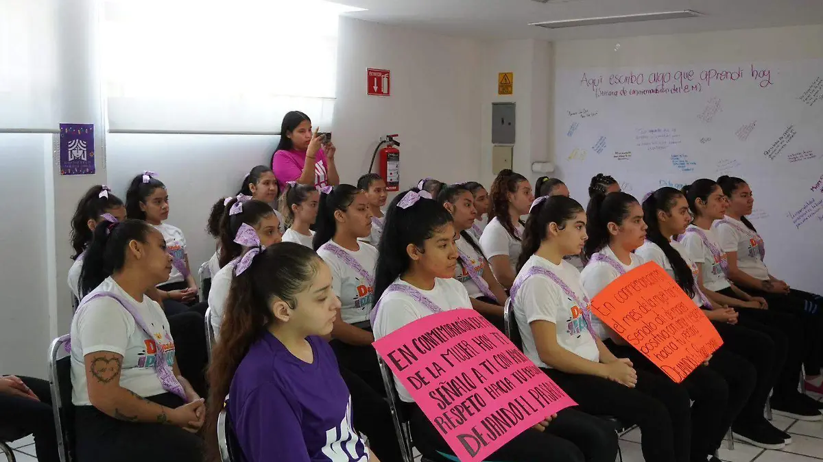 Panel-Ellas-Inspiran