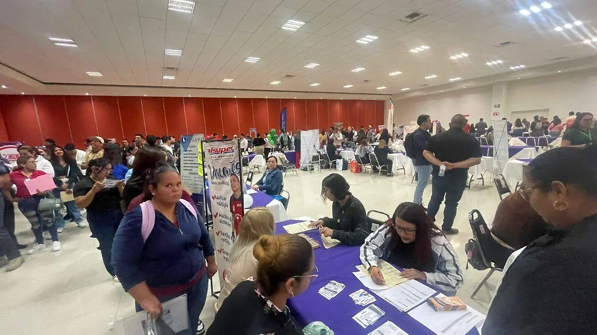 E6309053-B344-4AE0-83A5-BA66BEB30638