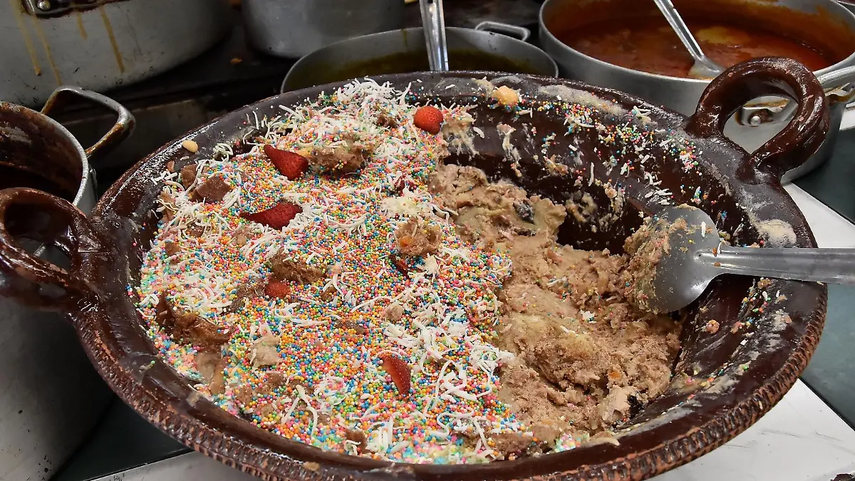 2ef43b66-be60-4cc3-abff-a04b92120d4f