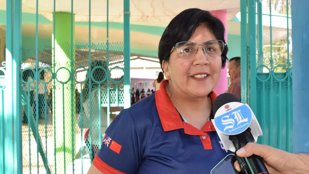 Zorayda Vázquez, directora de secundaria y preparatoria del Colegio San Gabriel