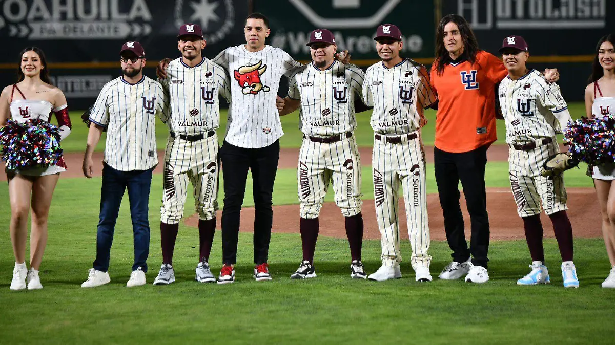 ¡Fiesta en el Revolución!