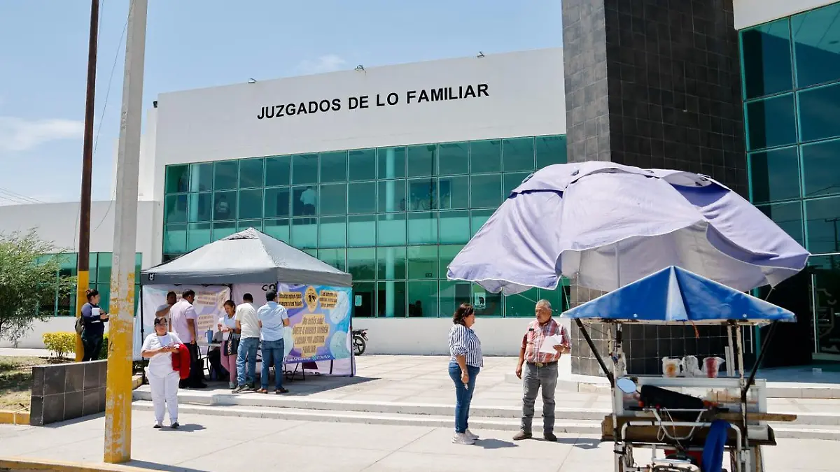 1c4cfb12-0b3a-4f10-b62d-4bbce2668563