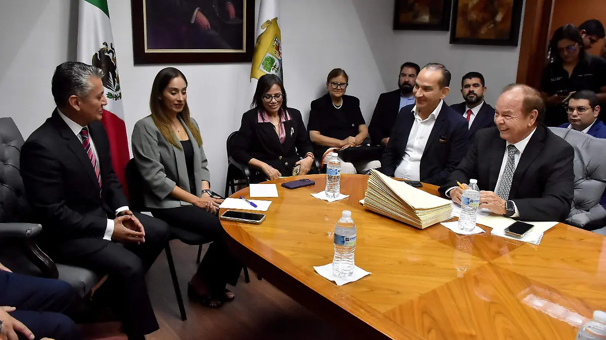 Acuerdo histórico entre el Poder Judicial y los médicos de Coahuila: Miguel Felipe Mery Ayup