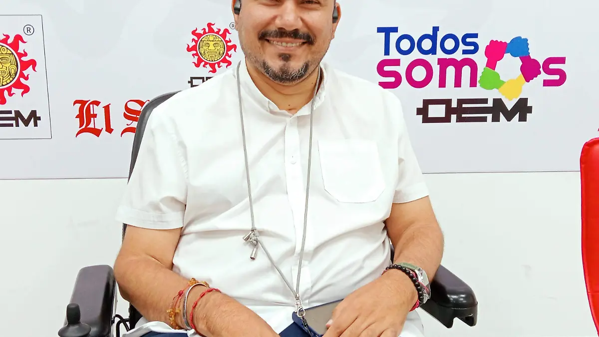 Eduardo-Vargas-director
