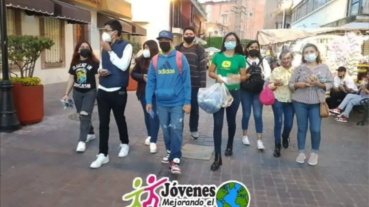 Reparten-dulces-en-celaya