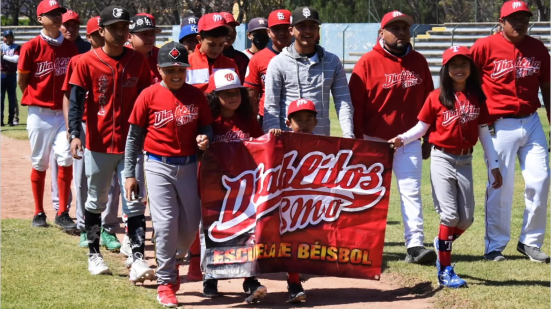 inauguran-lig-de-beisbol