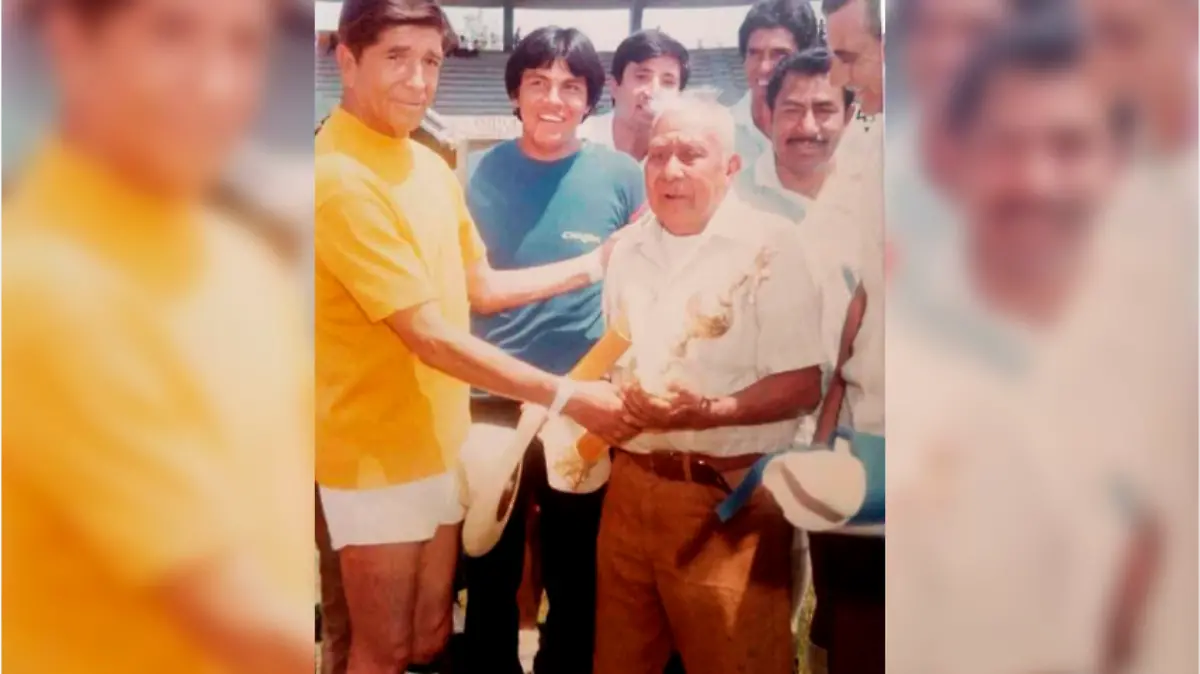 capi-memdoza-homenaje
