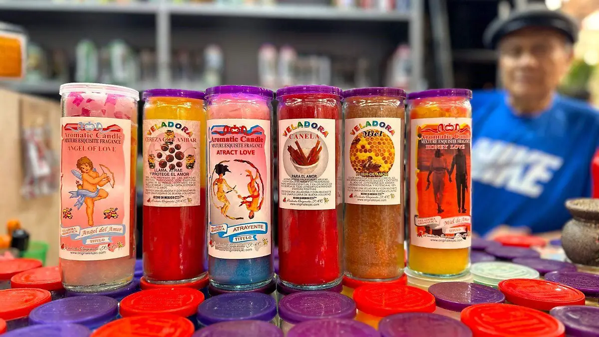 Muñecos-vudú-veladoras 