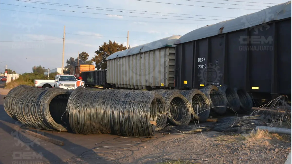 tren-se-leva-camión
