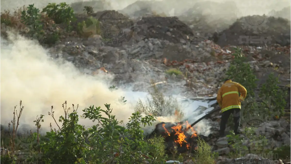 bomberos-controlan-incendio