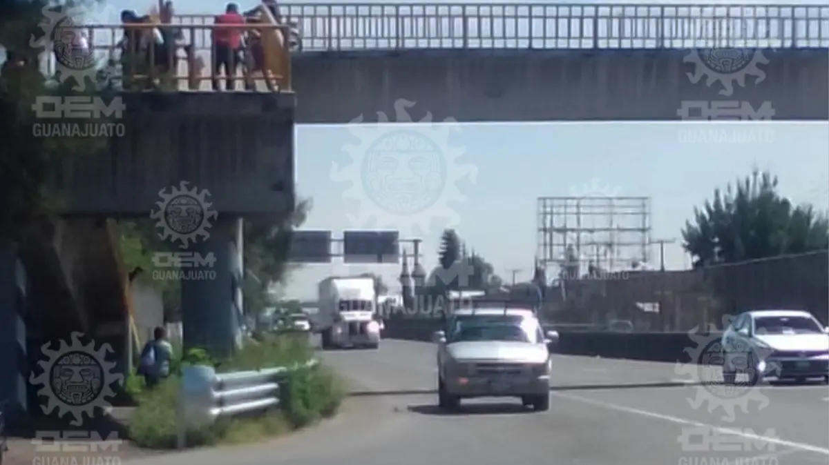 Hieren-a-trailer-por-asalto