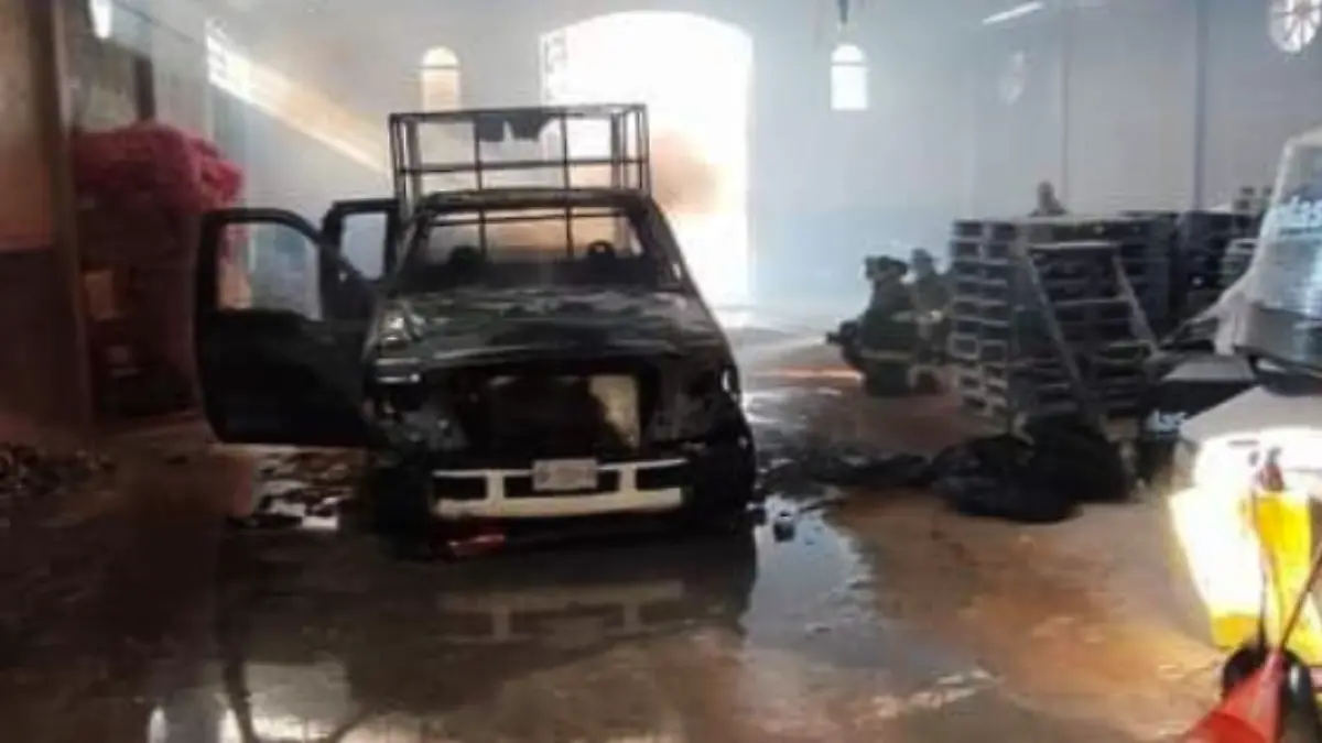 se-incendia-camioneta