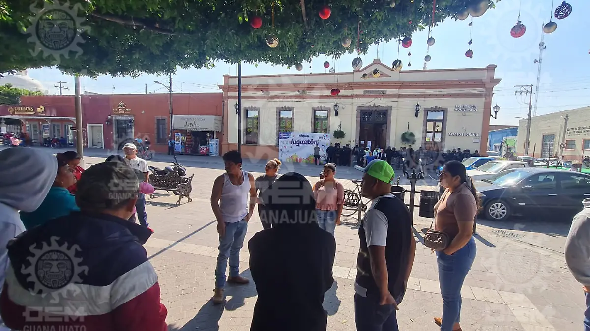 agrecion-comerciantes-apaseo-1