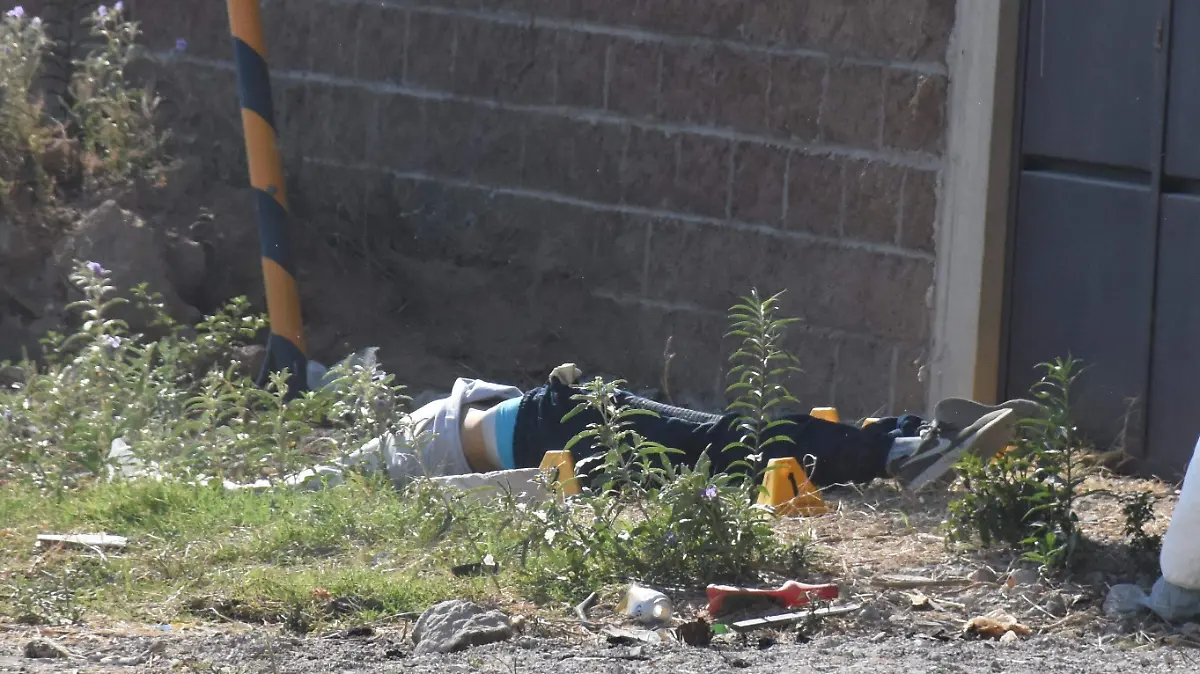 el hombre quedo afuera d eun domicilio