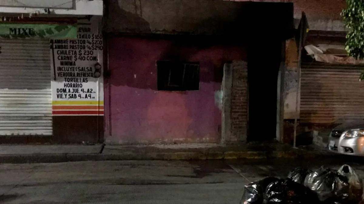 la casa quedo totalmente quemada ok