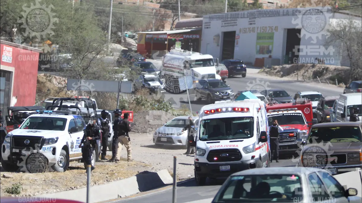 vuelca-policia-lesionada-sma