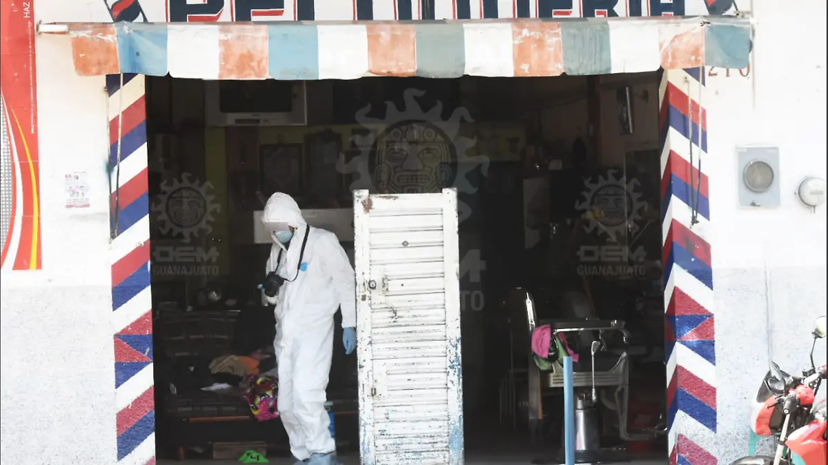 herido-a-balazos-en-peluqueria-colonia-jacarandas-celaya