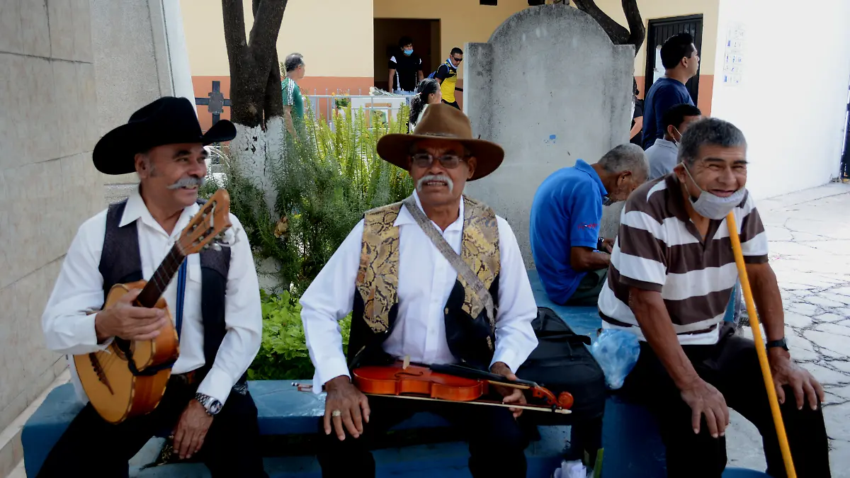 Acudieron-a-regalarles