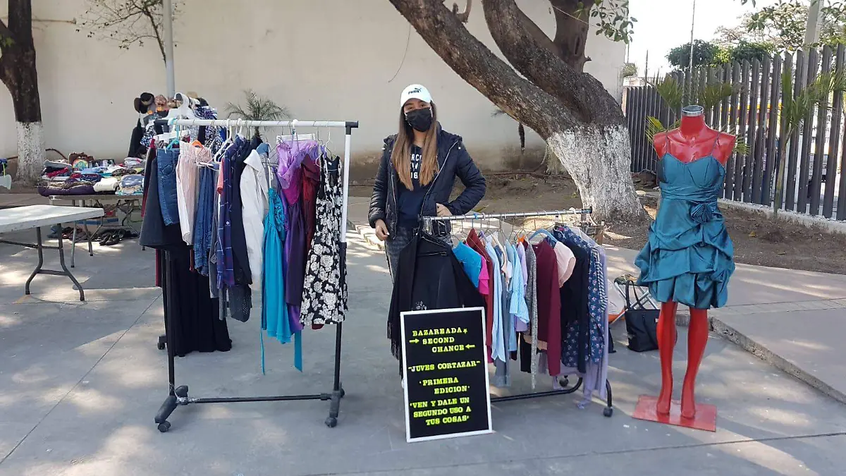 Ropa-juguetes-artículos
