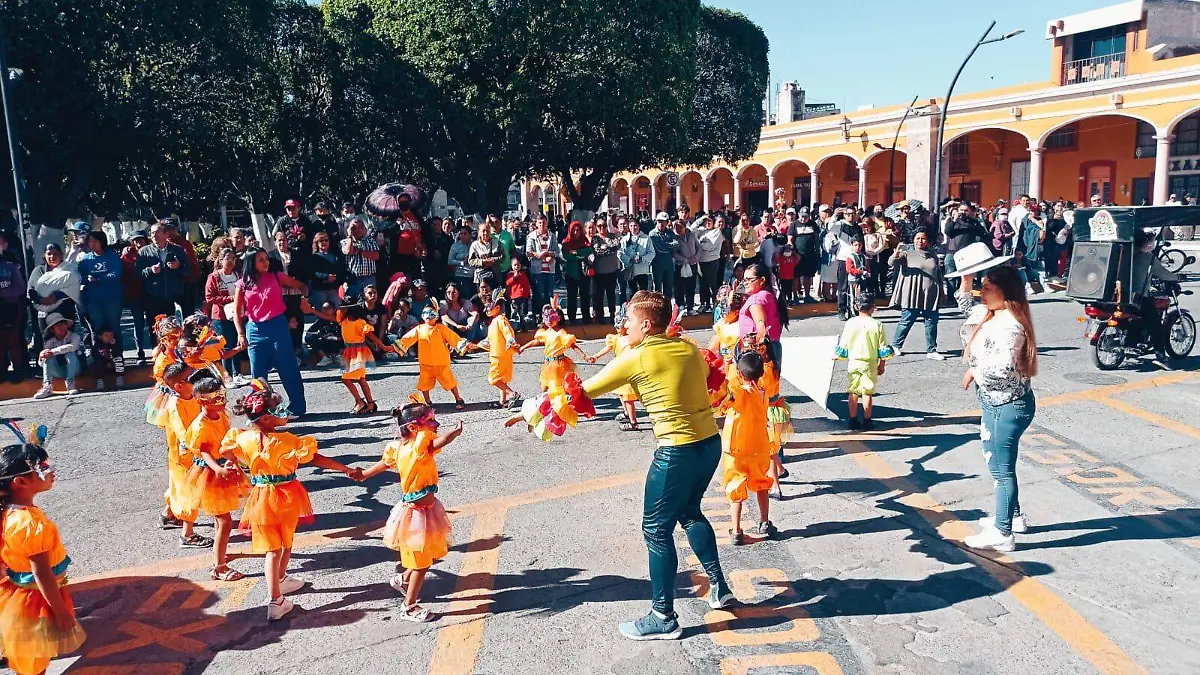 desfile-primavera-cortazar-1