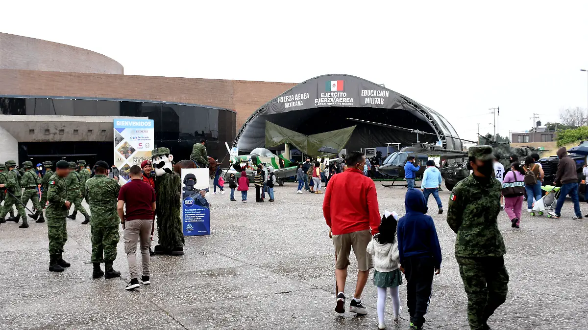 expocicion militar  (6) ok