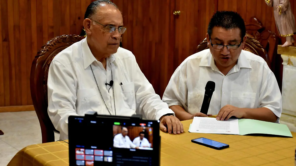 Rueda de Prensa Obispo (4) ok