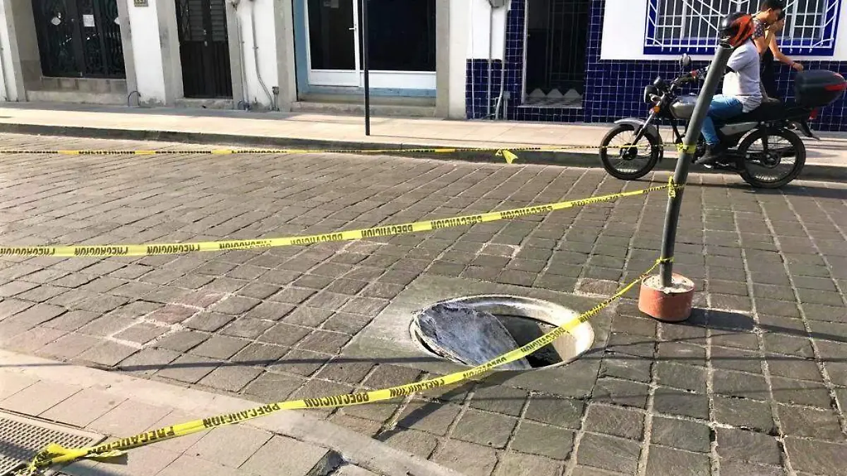 Tapa de registro (3)