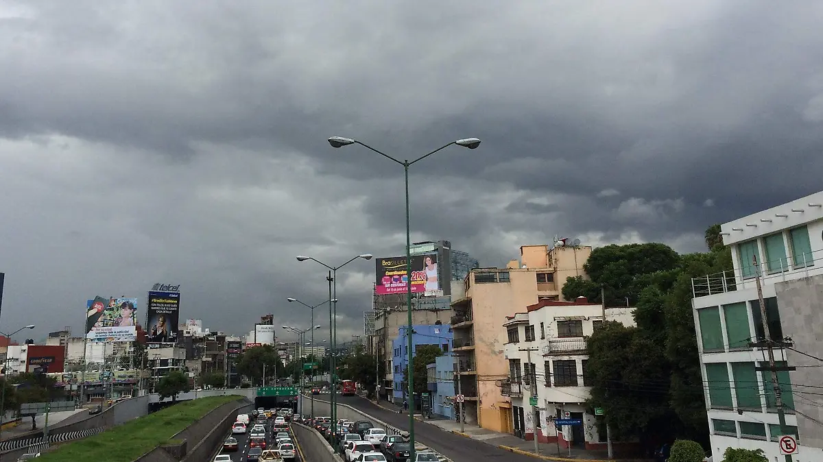 clima-nublado-con-probabilidad-de-lluvia-y-actividad-electrica-en-el-valle-de-mexico