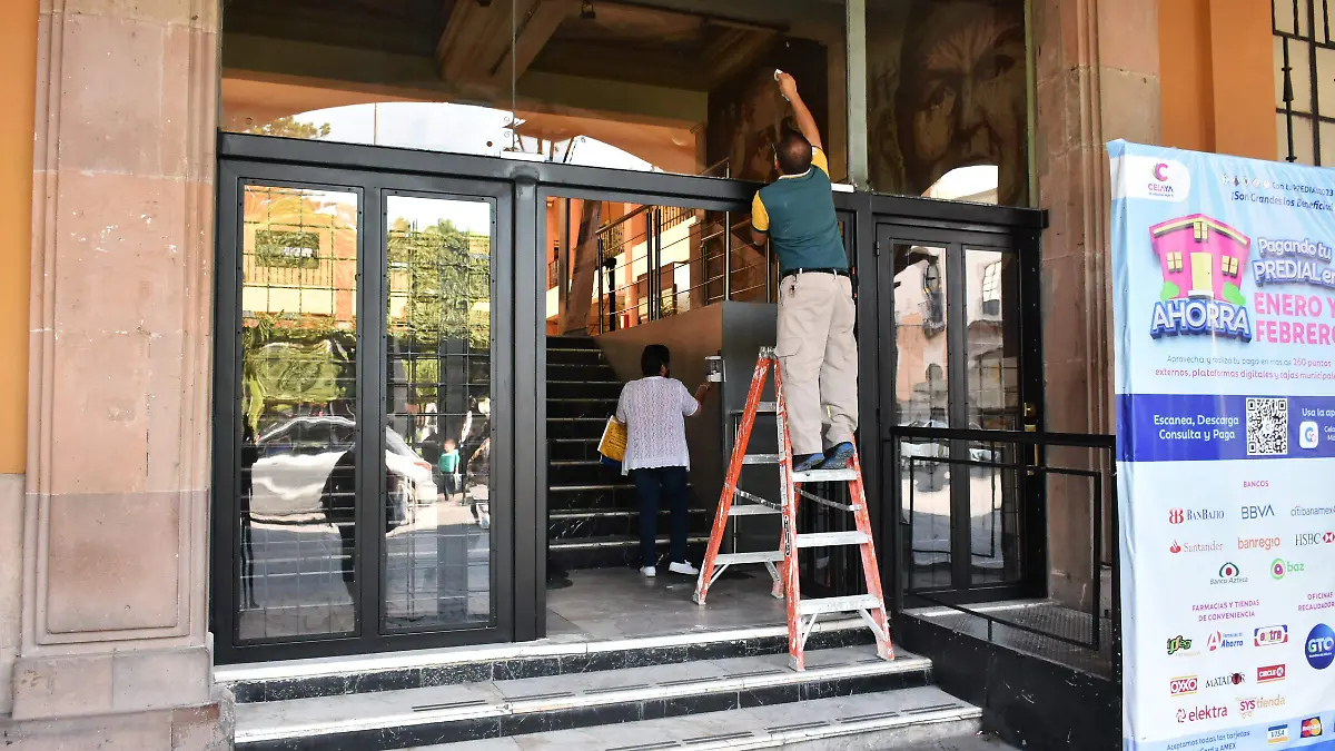 Puerta Presidencia (1) ok