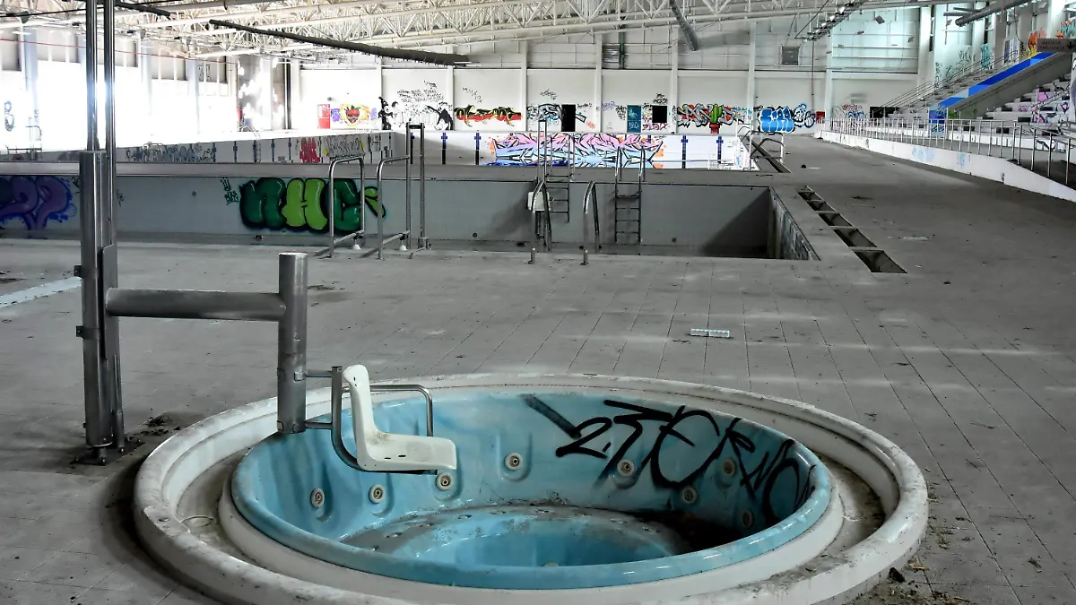 Irapuato- Centro Paralímpico Nacional sigue abandonado y destrozado (6) ok