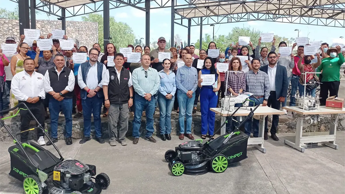 entrega-apoyos-celaya-1