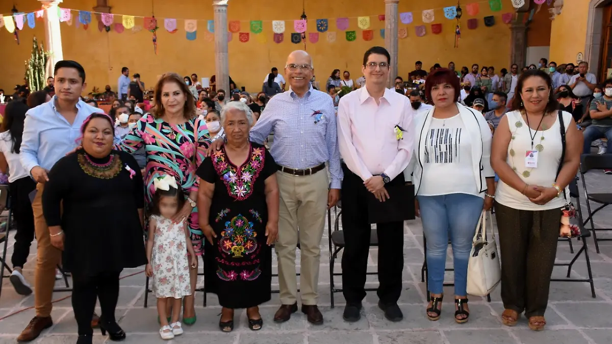 Estuvieron-presentes-autoridades