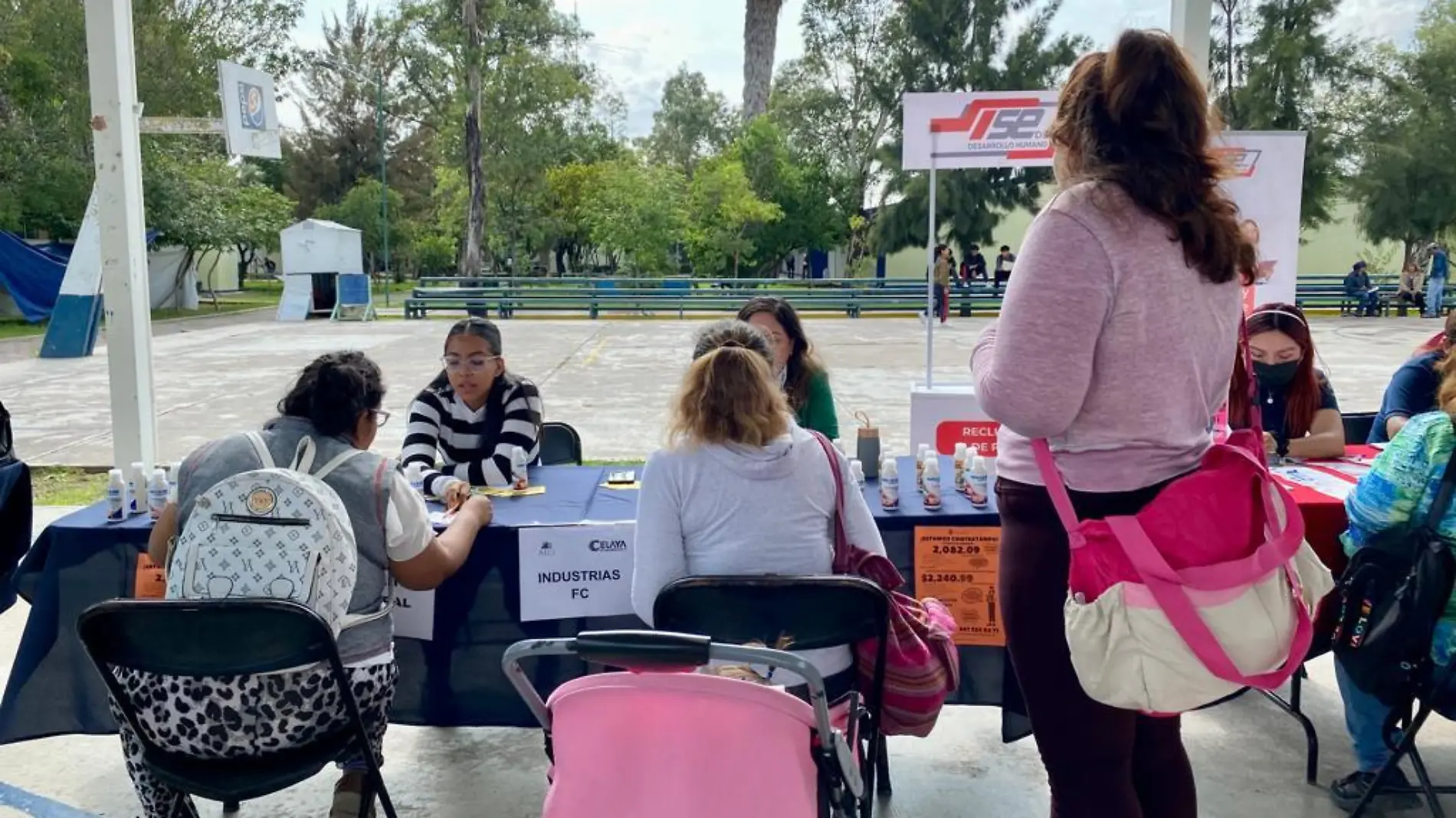 bolsa-trabajo-mujeres-1