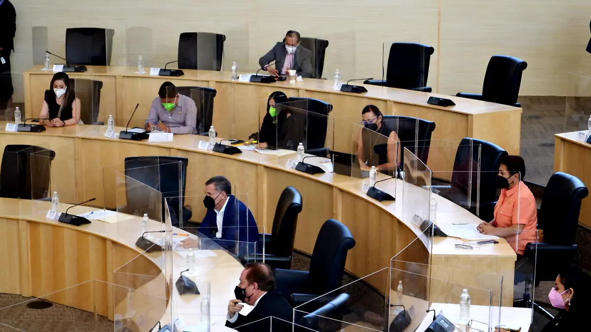 Guanajuato cumplen todos los diputados con sus declaraciones  (2)