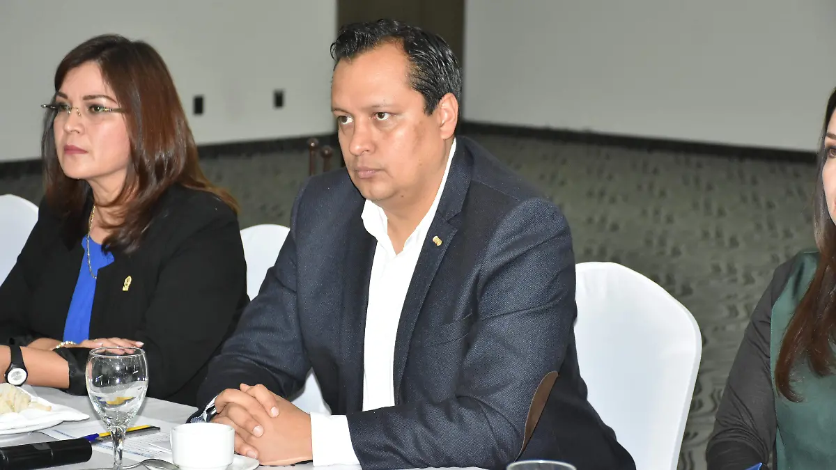 secretario de salud  (1)