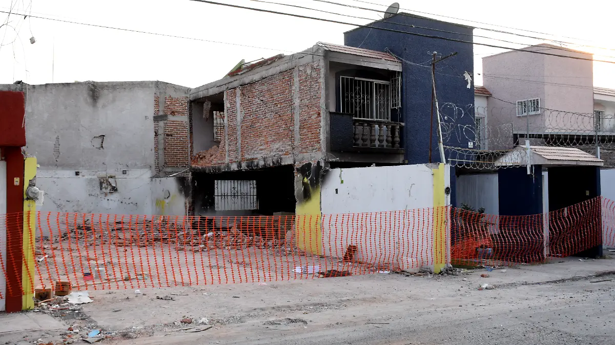 tiran casa que exploto (1) ok