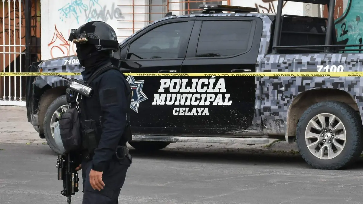Medios Mandos (1)