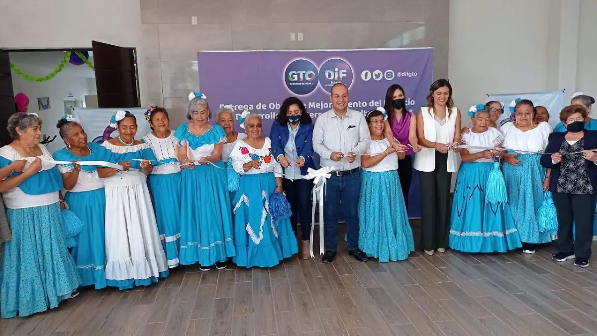 inauguracion-salon-cortazar-1