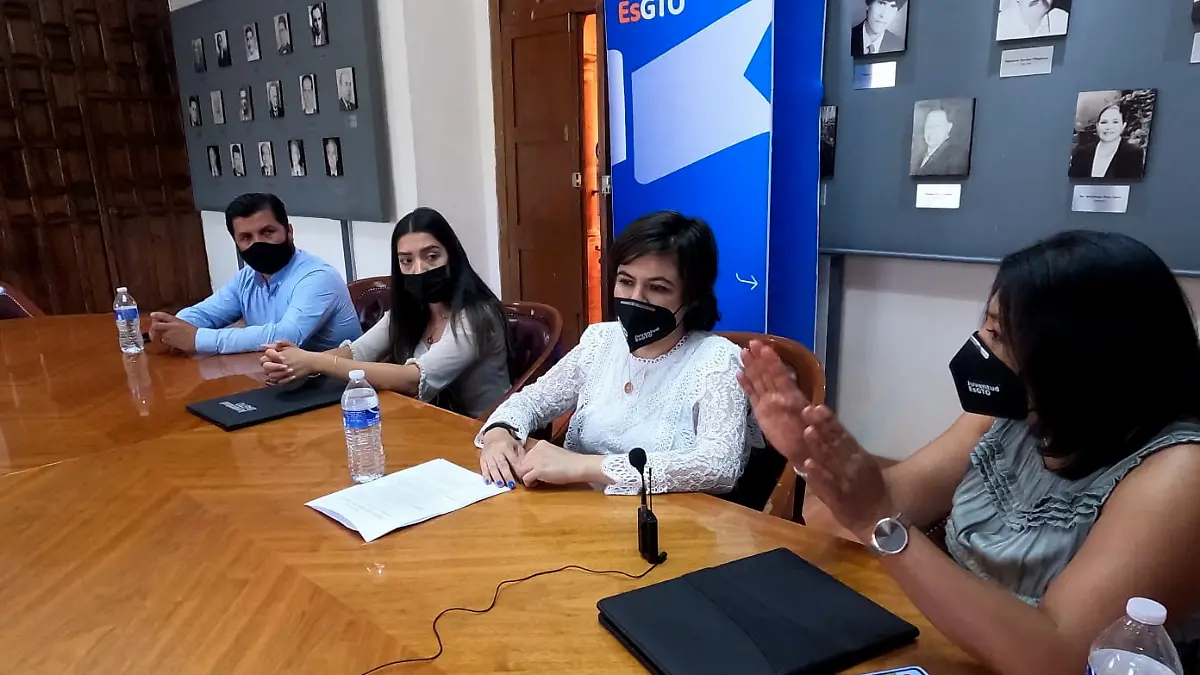 manos por el mundo (2) ok