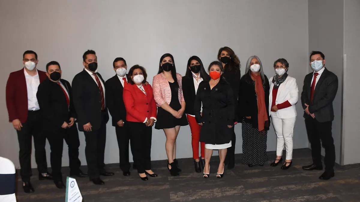 nueva mesa direc. odontologos