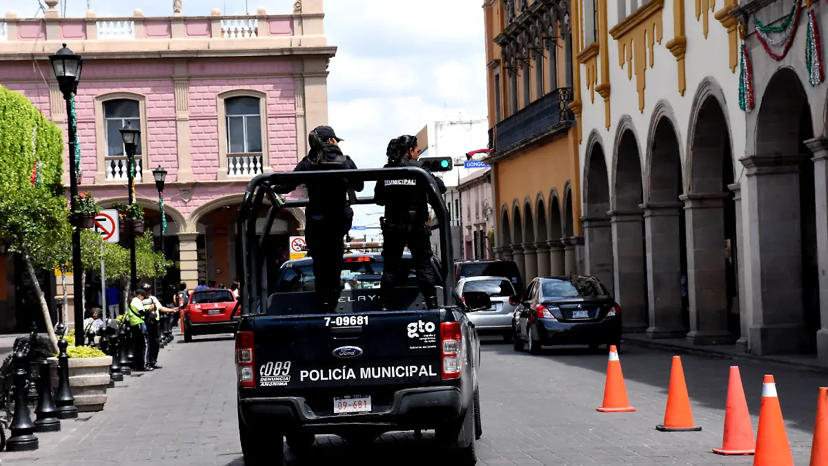 POLIS MUJRES ok